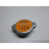 Крышка радиатора Mitsubishi Land Cruiser (90)-Prado (1996 - 2002) MR968532