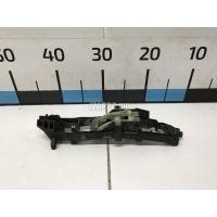 Кронштейн ручки Mercedes Benz W203 (2000 - 2006) 2037600334