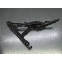 Петля крышки багажника Mazda 3 I (BK) 2003 - 2006 2004
