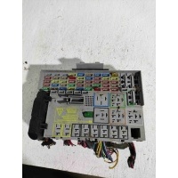 Блок предохранителей (блок реле) Opel Zafira A 2004 24431677