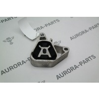 Подушка двигателя верхняя Mercedes CLA C117 2013 A2462400809