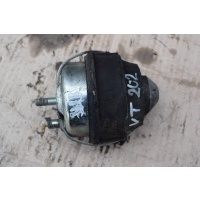 Подушка крепления двигателя Volvo V70 2 2003 30680751