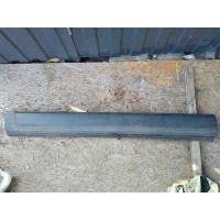 Молдинг передней левой двери Land Rover Discovery III 2004-2009 DGP000133PCL