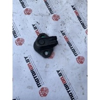 Ответная часть замка багажника Volkswagen Transporter 2008 7h0827512b