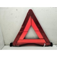 Знак аварийной остановки Volkswagen Passat B5 1997 8d5860251