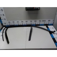 Уплотнитель стекла двери Mercedes Benz W204 (2007 - 2015) 2047352225