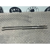 Амортизатор двери багажника Mercedes C/W202 1993-2001 A2029800364