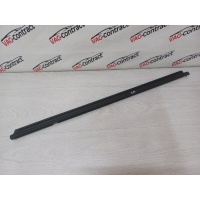 Уплотнитель стекла двери Volkswagen Tiguan 2 5NA839479, 5NA839480