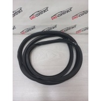 Уплотнитель двери Volkswagen Tiguan 2 5NA867914B