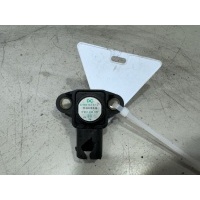 Датчик давления наддува воздуха Mercedes A0061539728 A0061539728