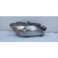 Блок фара правая Mazda EH1051031B EH1051031B