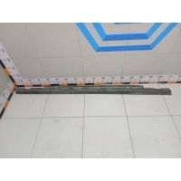 Накладка на левый порог Mazda KB7W51P50B KB7W51P50B