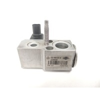 Клапан кондиционера Mercedes A2228300584 A2228300584
