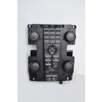 Volvo v50 панель кондиционера 30737669 05w28t 19206