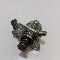 Насос (ТНВД) бензиновый Land Rover Range Rover Sport (2005 - 2012) LR032174