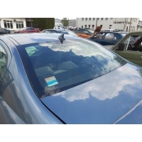 Задняя стекло peugeot 407 седан 2005 года