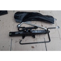 Домкрат Toyota Yaris XP9 2008 0911105010,0911105031,0911305010,0912037030,0915005011