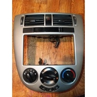 Блок управления климатом Chevrolet Lacetti F16D3 2007 96615408