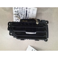 Дефлектор воздушный центральный левый Kia Rio 2011-2016 2016 974104X110WK