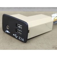 разъем AUX / USB Subaru Impreza 5 (GK/GT) 2019 86257AL13B