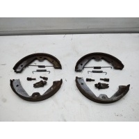 Колодки стояночного тормоза Volkswagen Touareg 2 NF 7P0698525