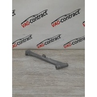 Кронштейн впускного коллектора Volkswagen Tiguan 2 06L129723B