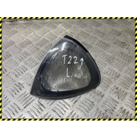 Поворотник левый Toyota Avensis 1 1999