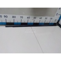 Накладка стекла переднего правого Hyundai-Kia Sorento II (2009 - 2020) 822201U010