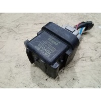 Реле накала свечей Toyota Corolla E120 2005 2861067010,1567000671