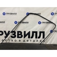 уплотнитель стекла двери правый Volvo FH5 82178202