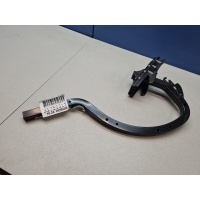 Петля крышки багажника Toyota Camry XV50 2011-2017 6451033111