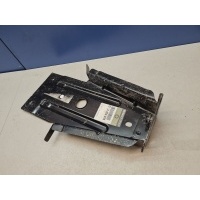 Кронштейн передней балки правый Renault Logan 2 2014- 751262307R