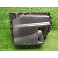 корпус воздушного фильтра Opel Astra H (2004-2014) 55558311