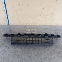 Решетка в бампер центральная Renault Fluence (2010 - 2017) 622540015R
