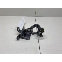 Ролик двери сдвижной средний Toyota Sienna III (2010 - 2020) 6838008040