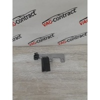 Кронштейн Volkswagen Tiguan 2 5N0971858C