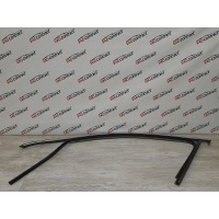 Уплотнитель стекла двери Volkswagen Tiguan 2 5NA837431A