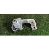 петля двери багажника Audi Q5 2011 8R0827300A