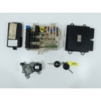 Блок управления двигателя mitsubishi кольт z30 vi 04 - 12 8631a467 1.3 16v