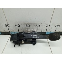 Педаль сцепления Renault Duster 2012 465037621R