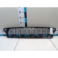 Решетка в бампер центральная Renault Duster 2012 622540008R