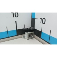 Петля двери багажника VAG Q3 (8U) (2012 - 2018) 8U0827300A