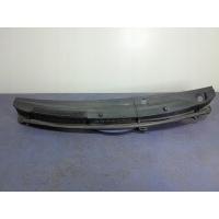 Toyota yaris ii рестайлинг жабо пластиковые 55782 - 0d100 55781 - 0d100