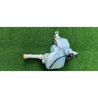 Бачёк стеклоомыватели mazda 3 bl 09 - 13 bbm467480