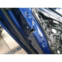 Замок двери задней левой Mercedes GLE Coupe 2017 A0997304100,A0997309500