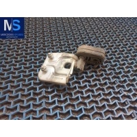 Кронштейн глушителя Mercedes C W204 2012 A2044920741,A2044901237,2044920741,2044901237