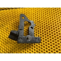 замок капота Mercedes C-Class W204 2010 A2048800064