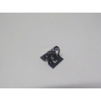 Скоба крепежная Land Rover Discovery Sport 2014 LR077426