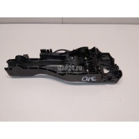 Кронштейн ручки VAG Macan 2013 95B839885C
