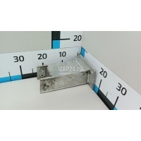 Кронштейн усилителя переднего бампера правый VAG Macan 2013 8R0807134D